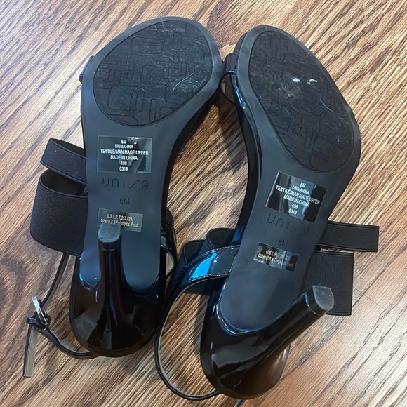 Heels - Picture 5 of 7